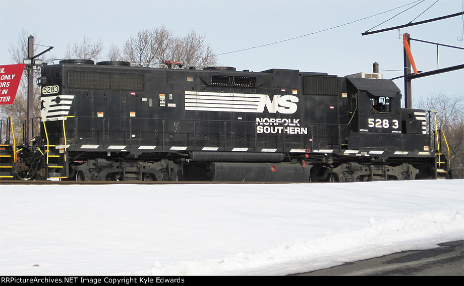 NS GP38-2 #5283